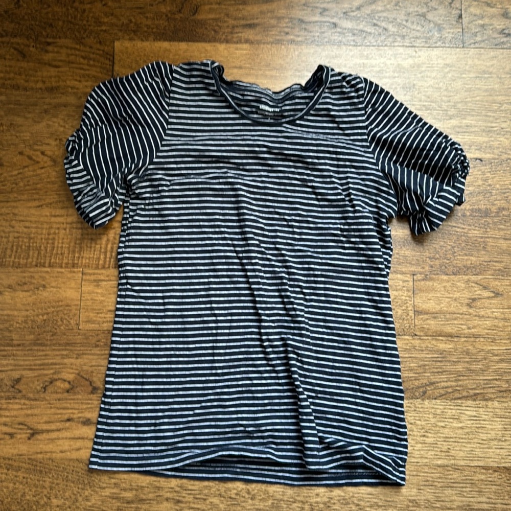 Banana Republic “designer tee”